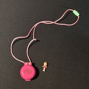 Vintage Polly pocket necklace